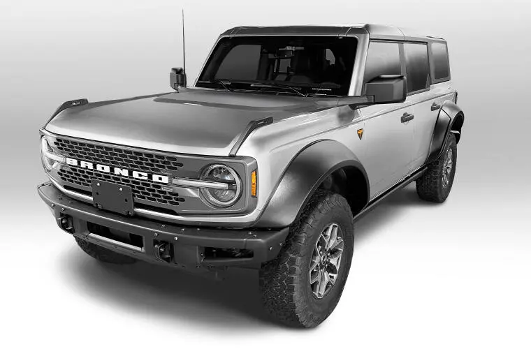 Bushwacker 2021+ Ford Bronco 4-Door Extend-A-Flares 4Pc - Black 1