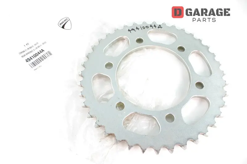 Corona Catena Z39 Denti Ducati Supersport 800  800S 1