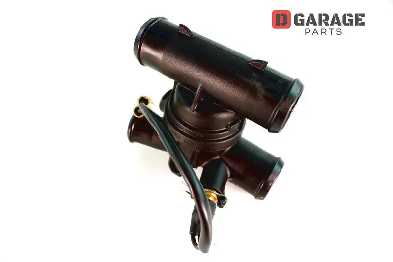 Distributore Termostato Acqua Ducati Panigale V4 1