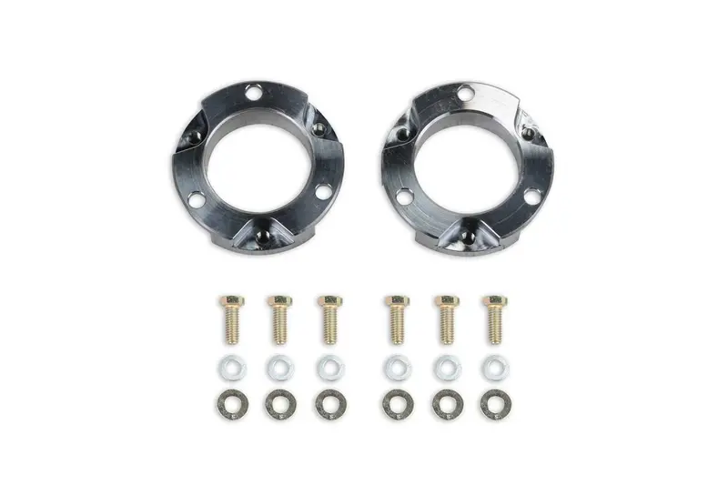 Fabtech 1.5″ Leveling Kit 1
