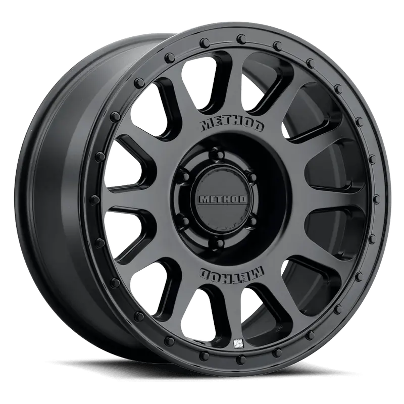 Method Mr709 Hd Bead Grip 17X 8.5In Black Wheel 1