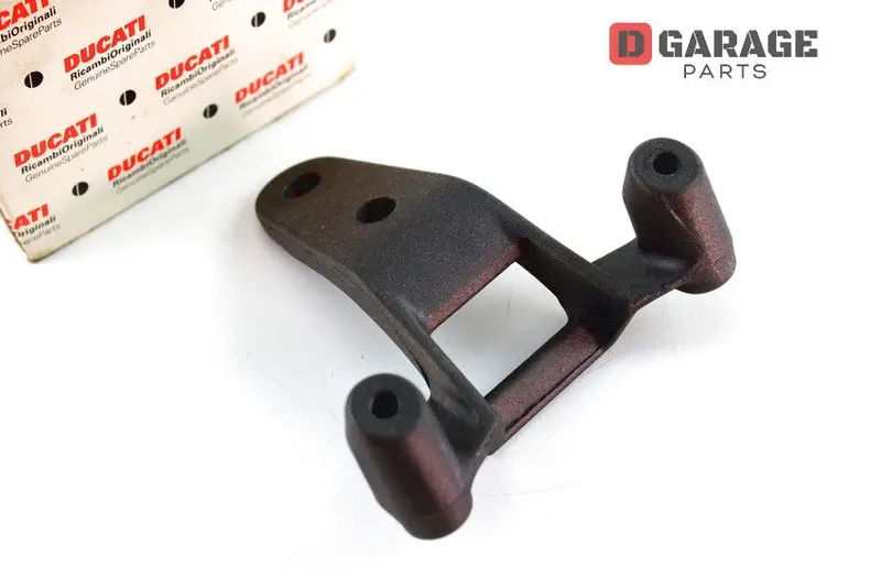 Staffa Aggancio Serbatoio Ducati Sport Touring St2 St3 St4 1