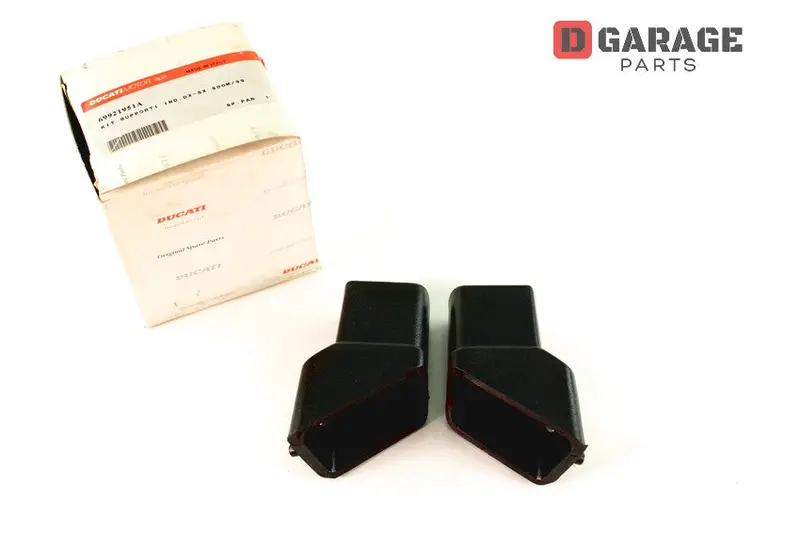 Supporti Fissaggio Frecce Anteriori Ducati Monster 600 750 900 1