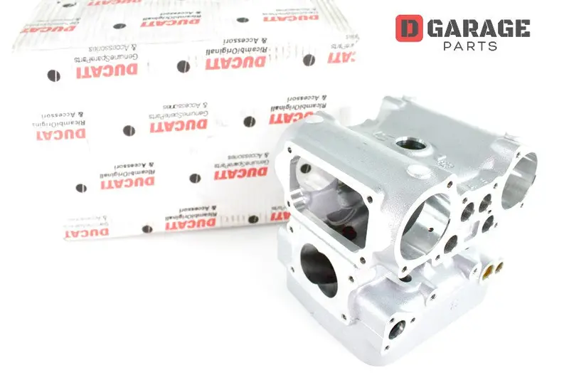 Testa Testata Cilindro Motore Ducati Sbk 748 R 1